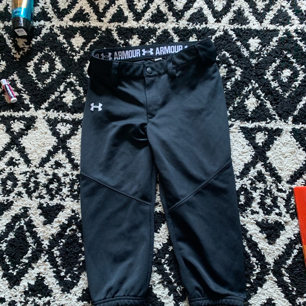 Under Armour pants/ shorts ?
